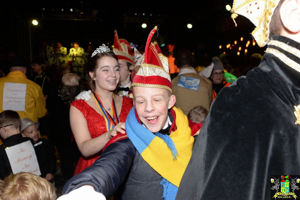 ../Images/Prijsuitreiking kinderoptocht 2019 007.jpg